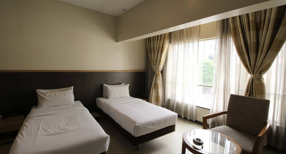 Hotel Yash Residency PUNE, Pune 1